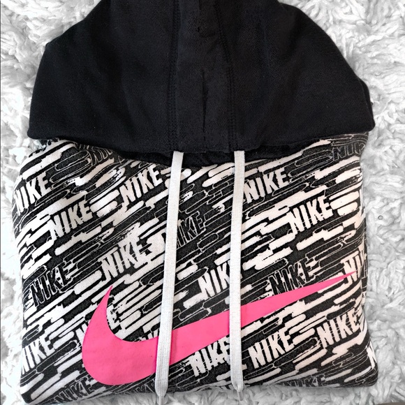 Nike Tops - Nike Hoodie